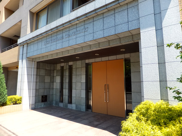 リブゼ横浜クレインコートの外観