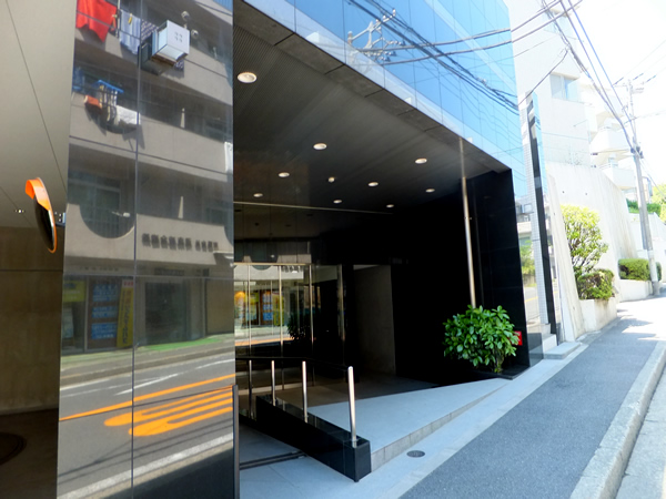 ランドステージ横浜鶴見の外観