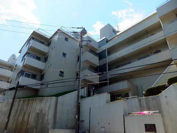 鶴見リリエンハイムの外観