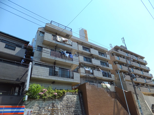 月見ヶ丘ハイツの外観