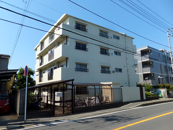 東建北寺尾ハイツの外観