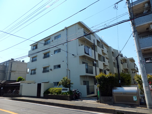 東建北寺尾ハイツの外観