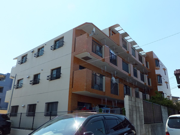 ニックハイム北寺尾三ッ池公園の外観