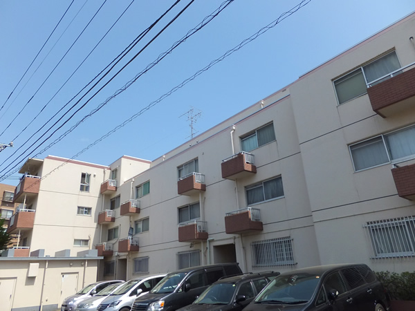 ユニライフ鷺沼の外観