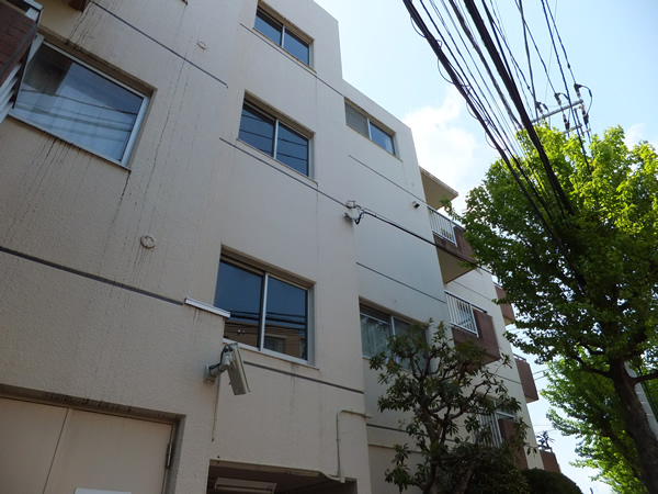 ユニライフ鷺沼の外観