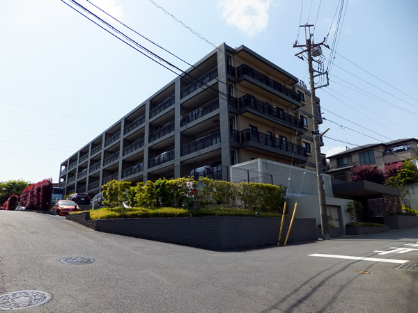 パークホームズ鷺沼2丁目ヒルトップの外観