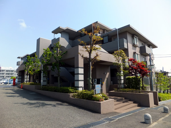 シーアイハイツたまプラーザパークヒルズB棟の外観