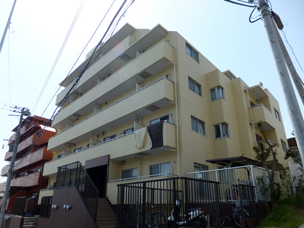 第2内匠マンションの外観