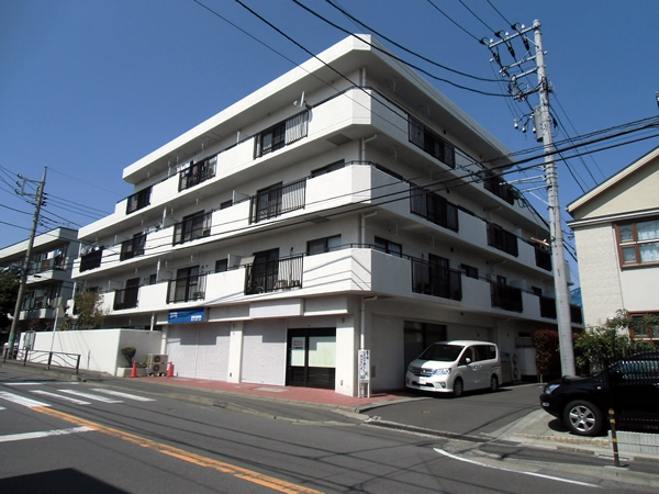 ヒルトップ鷺沼の外観