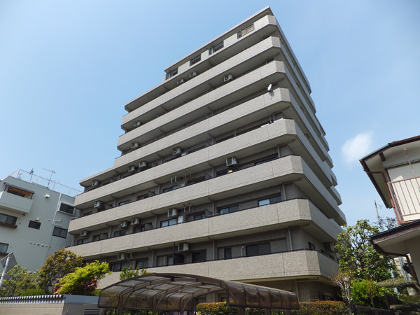 ライオンズマンション淵野辺駅前の外観