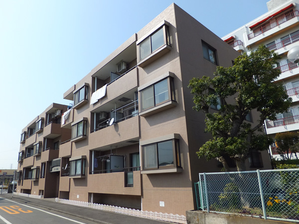 メゾーネ鹿沼台の外観