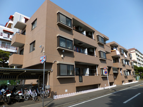 メゾーネ鹿沼台の外観