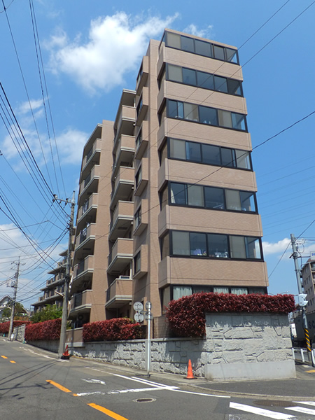 フローレンスパレス鷺沼の外観