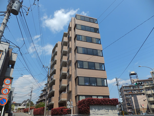 フローレンスパレス鷺沼の外観