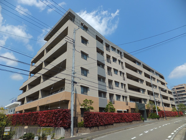 イトーピア港北あゆみが丘の外観