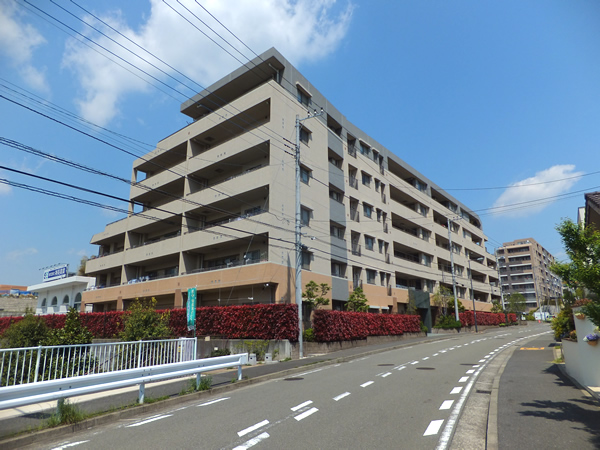 イトーピア港北あゆみが丘の外観