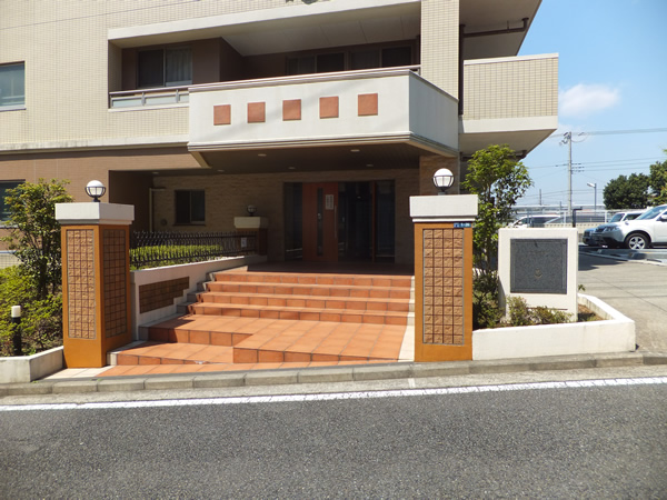 ミオカステーロ港北中川2の外観