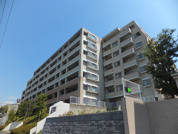 イトーピアあざみ野プレミアムの外観