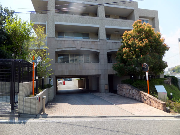 イトーピアあざみ野プレミアムの外観