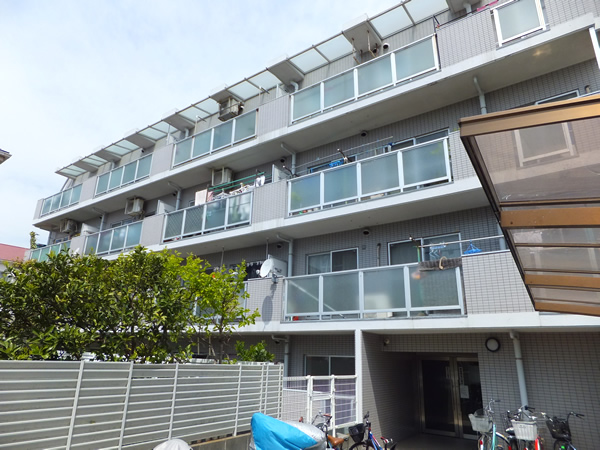 マイキャッスル金沢文庫の外観