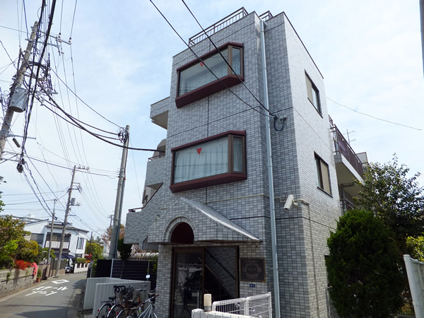 センチュリー金沢文庫の外観