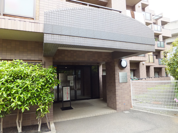 フェアリージュあざみ野の外観