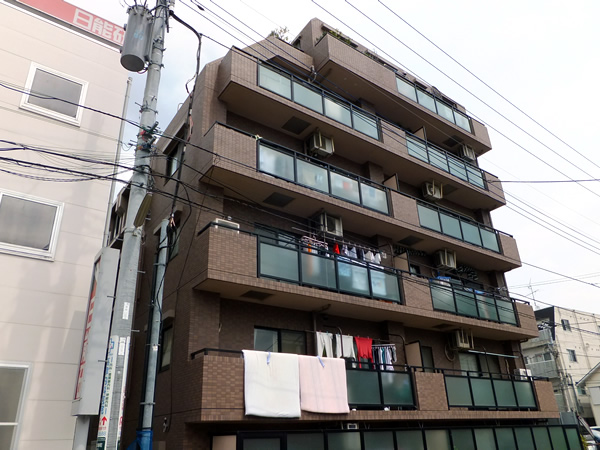 グランパーク十日市場の外観