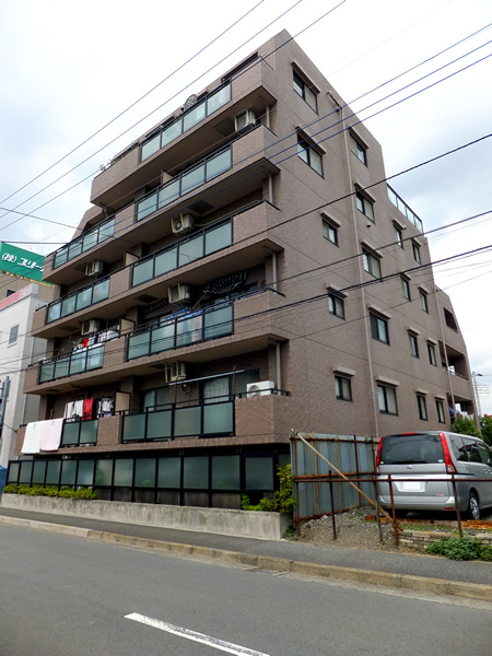 グランパーク十日市場の外観