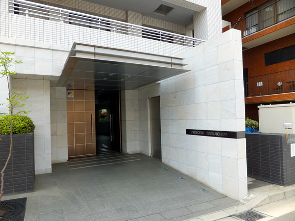 クレッセント十日市場の外観