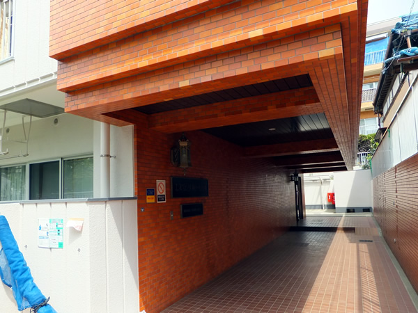 エスペランサ第6十日市場の外観