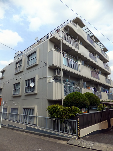 エスペランサ十日市場の外観