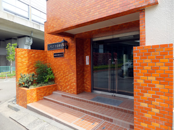 エスペランサ十日市場の外観