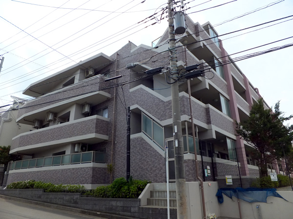 ビッグヴァン十日市場の外観