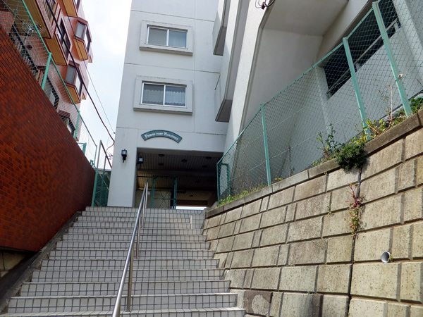 フレンドポート長津田の外観