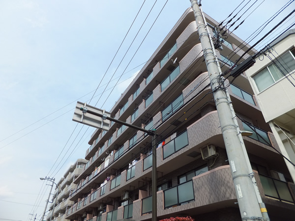 グレイス十日市場の外観