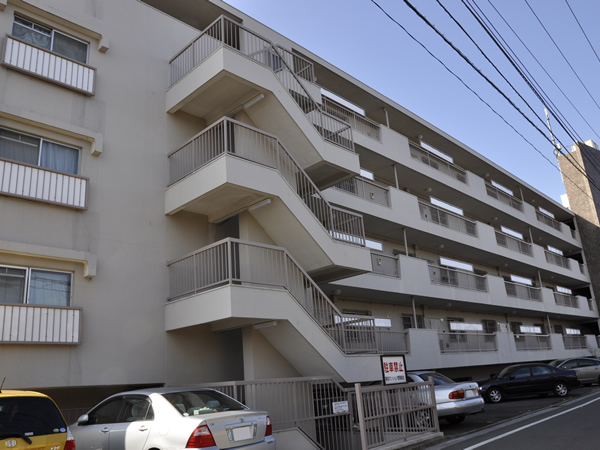 菊名マンションの外観