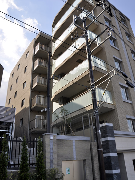 ネスティア菊名桜山公園パークサイドテラスの外観