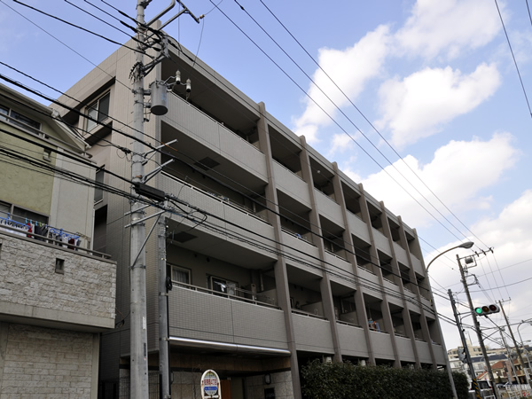 アクサス菊名LRの外観