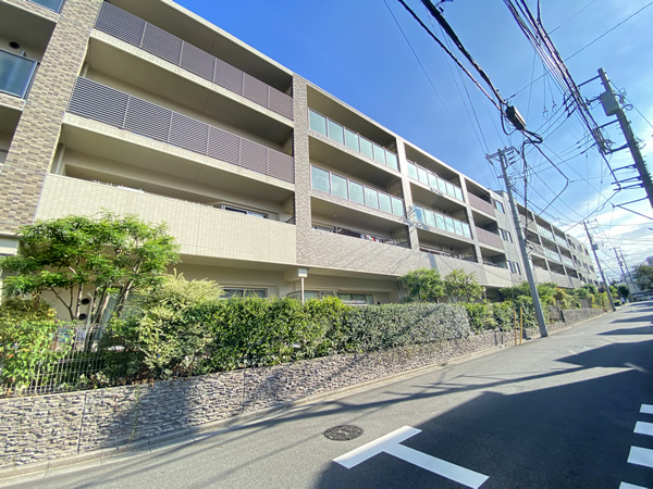 ライオンズ南柏レジデンスの外観