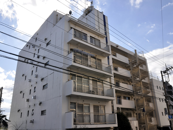 松見苑マンションの外観