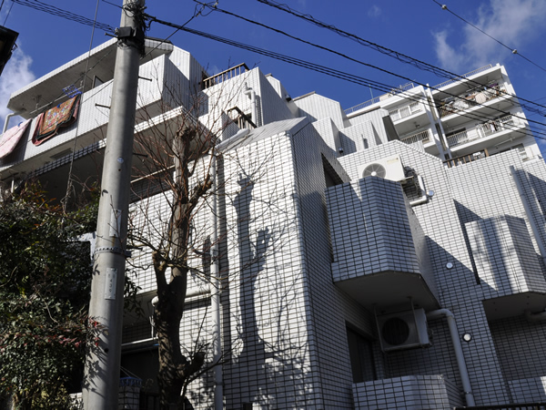 ライオンズマンション妙蓮寺第六の外観