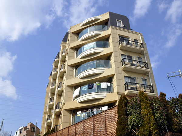 グランシティ菊名の外観