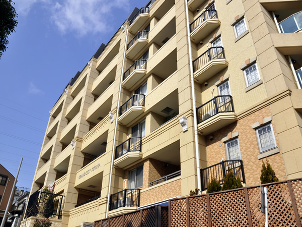 グランシティ菊名の外観