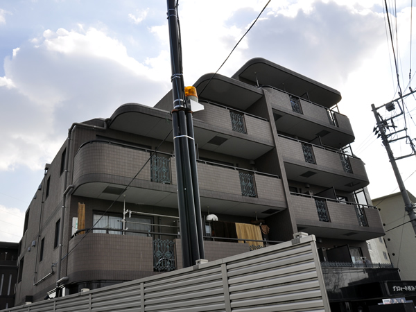 グリフォーネ横浜妙蓮寺の外観