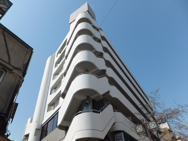 キャッスル野毛中央の外観