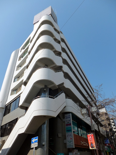 キャッスル野毛中央の外観