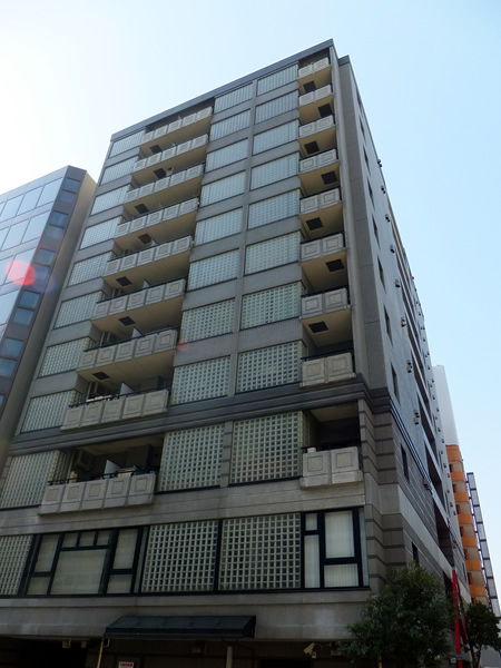 ロワレール横浜本町県庁前の外観