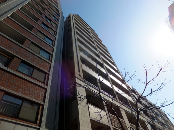 ライオンズステーションプラザ横濱プリマゾーナの外観