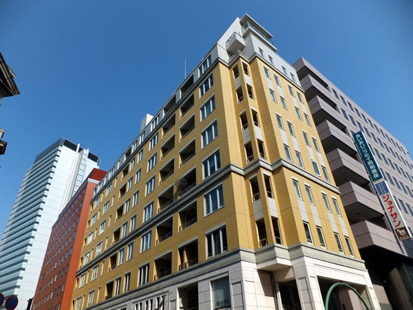 ルネ横浜馬車道の外観