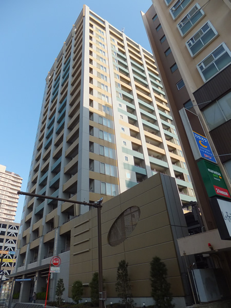 プライマリーナ山下公園グレーシアタワーの外観